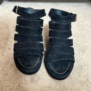 Tory Burch Bailey black leather wedge *NEVER WORN*